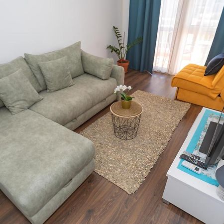 Aloha Apartman Bar Bagian luar foto